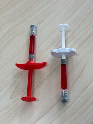 Ενέσεις Δερματικό γεμιστήρα Ενέσεις χείλη Κόστος 12 κουτί Χρόνος ανάρρωσης Αμέσως προσφέροντας αποτελέσματα για τις ανάγκες αύξησης του όγκου των χείλων